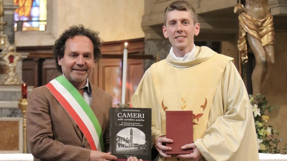Cameri, accolto il nuovo vicario parrocchiale don Francesco David